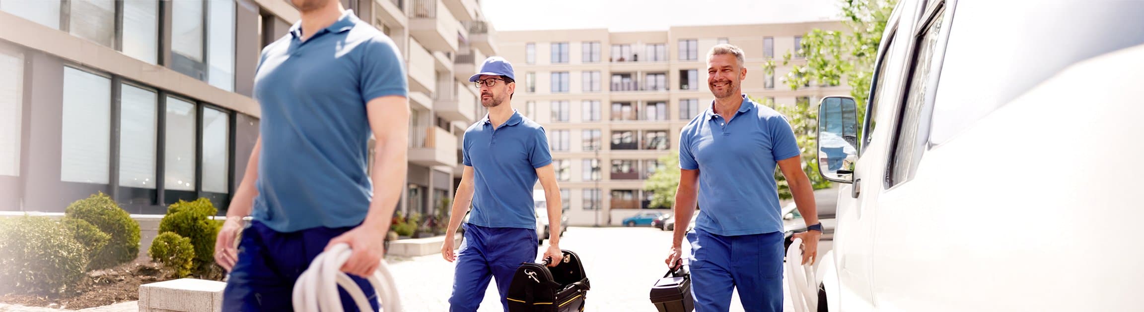 header-Mitarbeitende-finden-halten